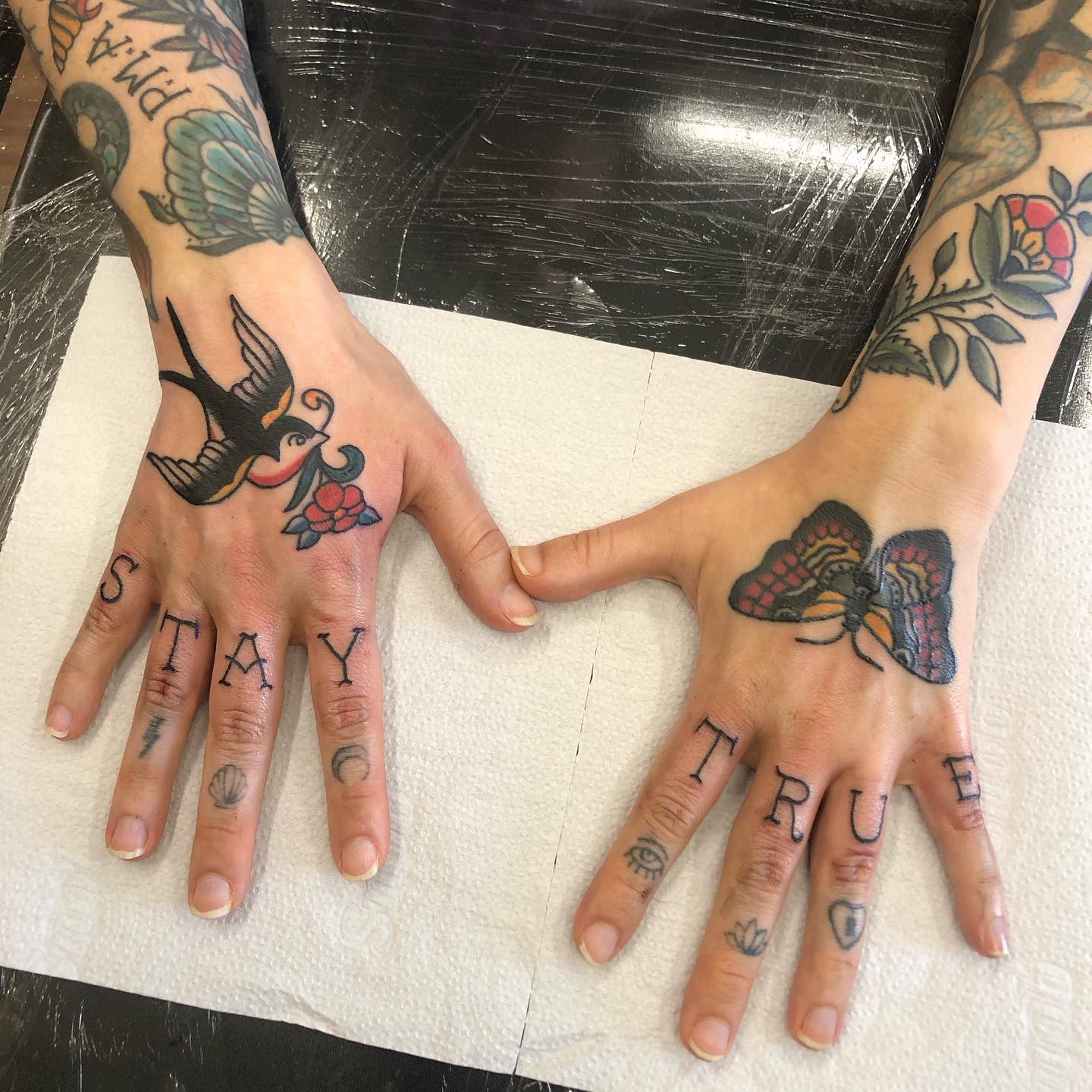 Tatuagem tradicional — Helena Cinirla Curitiba