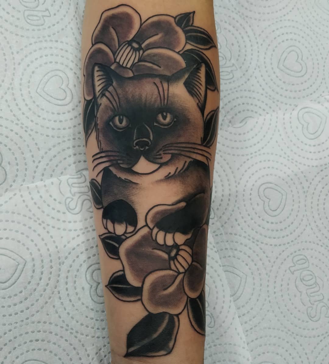 Tatuagem tradicional americana Helena Cinirla